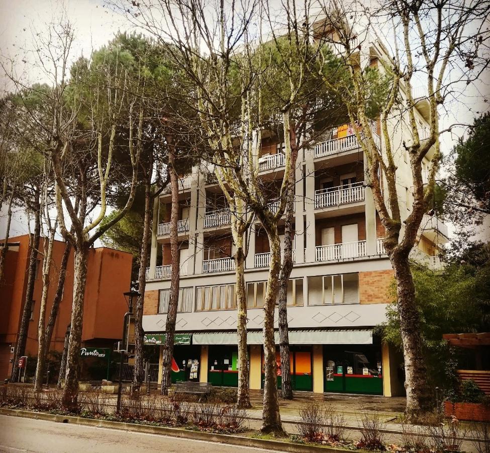 Bilocale Marina Romea Apartment ภายนอก รูปภาพ