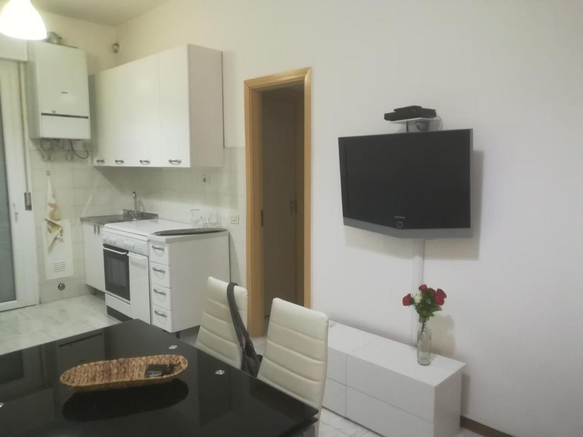 Bilocale Marina Romea Apartment ภายนอก รูปภาพ